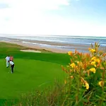 2 Pieces A 500 M Des Plages Et Du Centre Appartement Cabourg