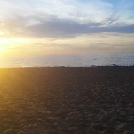 2 Pieces A 500 M Des Plages Et Du Centre Кабур