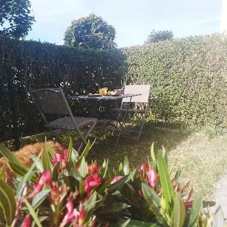 2 Pieces A 500 M Des Plages Et Du Centre דירה קאבורג
