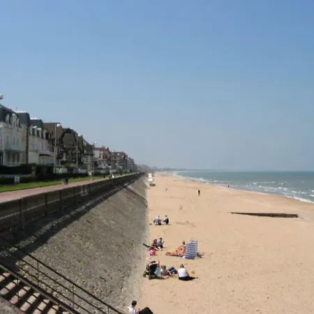 2 Pièces à 500 M Des Plages Et Du Centre * Cabourg